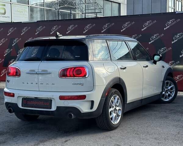 Білий Міні Клубмен, об'ємом двигуна 2 л та пробігом 152 тис. км за 13000 $, фото 6 на Automoto.ua