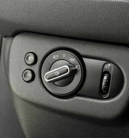 Белый Мини Клабмен, объемом двигателя 2 л и пробегом 152 тыс. км за 13000 $, фото 40 на Automoto.ua