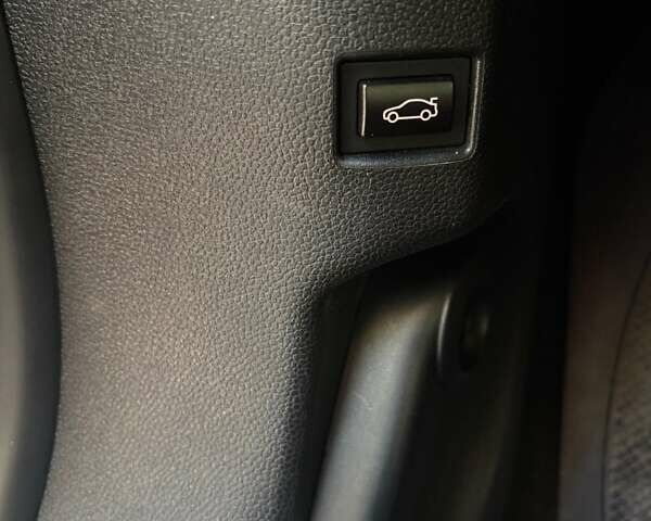 Мини Клабмен 2016 в Буче на Automoto.ua Белый Мини Клабмен, объемом двигателя 2 л и пробегом 152 тыс. км за 12400 $, фото 32 на Automoto.ua