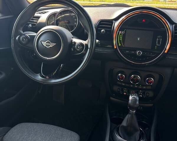Білий Міні Клубмен, об'ємом двигуна 2 л та пробігом 152 тис. км за 12400 $, фото 37 на Automoto.ua
