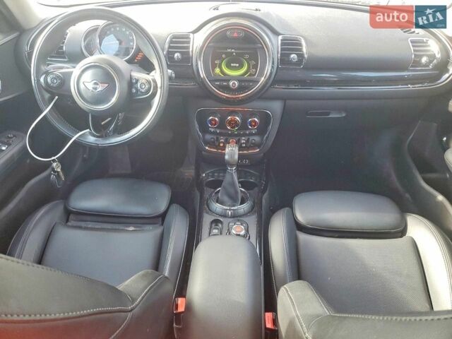 Белый Мини Клабмен, объемом двигателя 1.5 л и пробегом 155 тыс. км за 2100 $, фото 7 на Automoto.ua