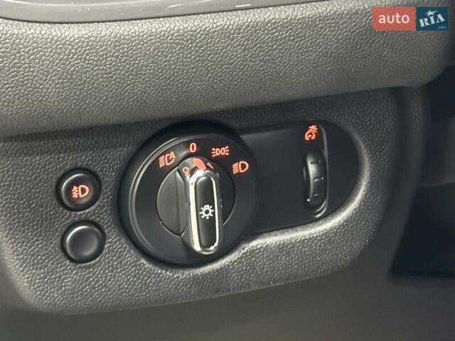 Белый Мини Клабмен, объемом двигателя 2 л и пробегом 70 тыс. км за 22000 $, фото 18 на Automoto.ua