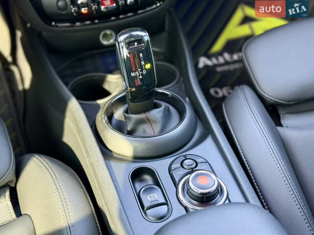 Белый Мини Клабмен, объемом двигателя 2 л и пробегом 70 тыс. км за 22000 $, фото 10 на Automoto.ua