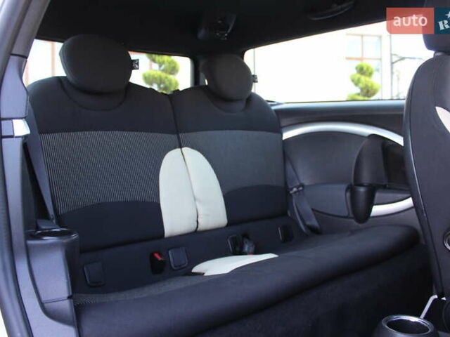 Бежевый Мини Клабмен, объемом двигателя 1.6 л и пробегом 266 тыс. км за 7290 $, фото 61 на Automoto.ua