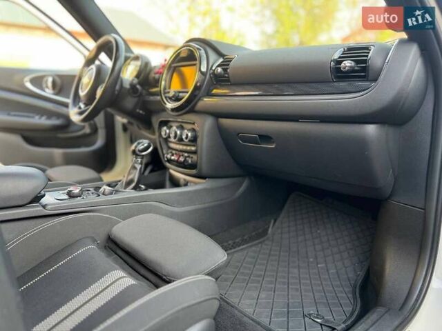 Бежевый Мини Клабмен, объемом двигателя 2 л и пробегом 86 тыс. км за 18400 $, фото 25 на Automoto.ua