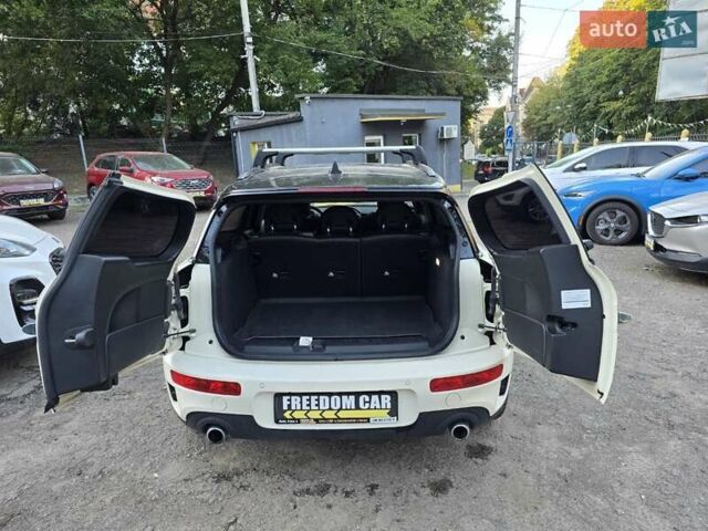 Бежевий Міні Клубмен, об'ємом двигуна 2 л та пробігом 36 тис. км за 16500 $, фото 6 на Automoto.ua