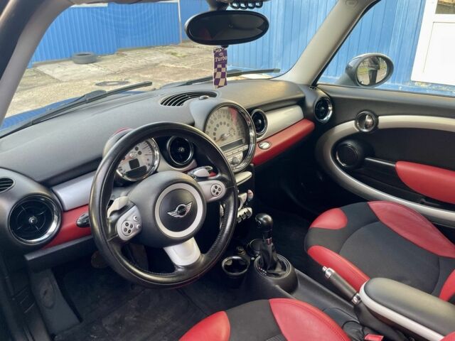 Черный Мини Клабмен, объемом двигателя 1.6 л и пробегом 215 тыс. км за 6850 $, фото 6 на Automoto.ua