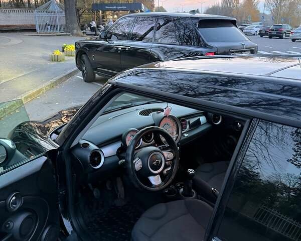 Чорний Міні Клубмен, об'ємом двигуна 1.6 л та пробігом 178 тис. км за 7500 $, фото 12 на Automoto.ua