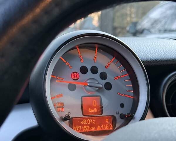 Чорний Міні Клубмен, об'ємом двигуна 1.6 л та пробігом 178 тис. км за 7500 $, фото 8 на Automoto.ua