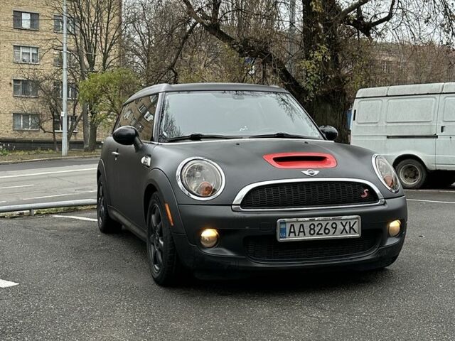 Черный Мини Клабмен, объемом двигателя 1.6 л и пробегом 279 тыс. км за 5500 $, фото 1 на Automoto.ua