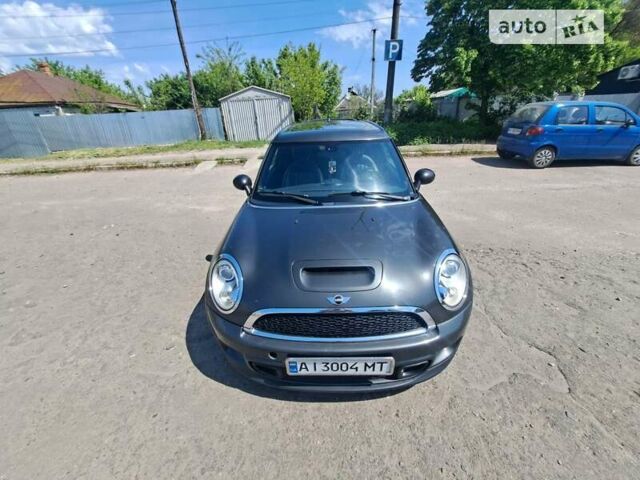 Чорний Міні Clubman, об'ємом двигуна 1.6 л та пробігом 203 тис. км за 8200 $, фото 5 на Automoto.ua