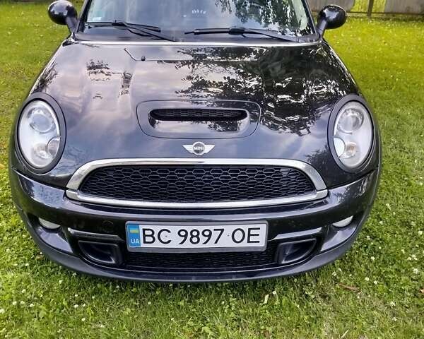 Чорний Міні Клубмен, об'ємом двигуна 1.6 л та пробігом 288 тис. км за 8200 $, фото 5 на Automoto.ua