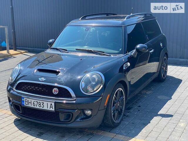 Чорний Міні Clubman, об'ємом двигуна 1.6 л та пробігом 196 тис. км за 9000 $, фото 2 на Automoto.ua