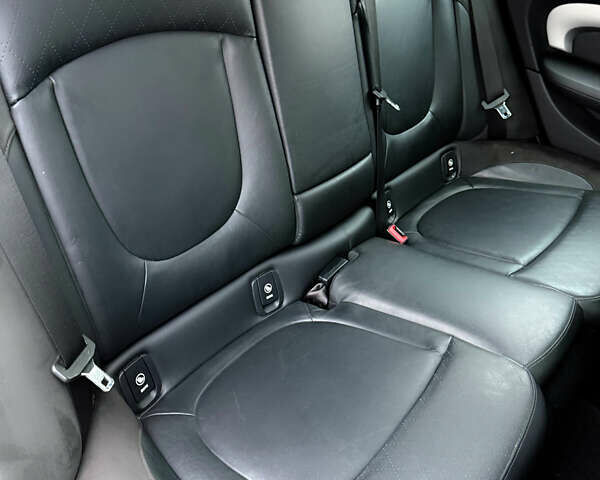 Черный Мини Клабмен, объемом двигателя 2 л и пробегом 159 тыс. км за 13999 $, фото 21 на Automoto.ua