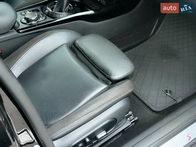 Черный Мини Клабмен, объемом двигателя 2 л и пробегом 159 тыс. км за 13999 $, фото 24 на Automoto.ua