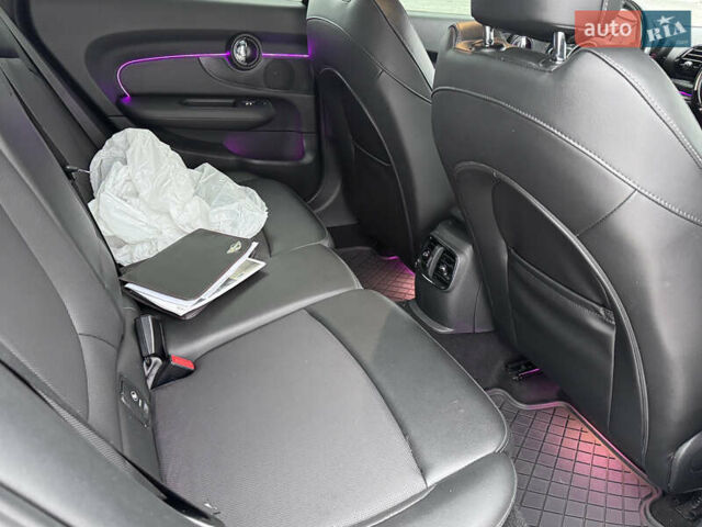 Чорний Міні Клубмен, об'ємом двигуна 1.5 л та пробігом 40 тис. км за 18500 $, фото 14 на Automoto.ua