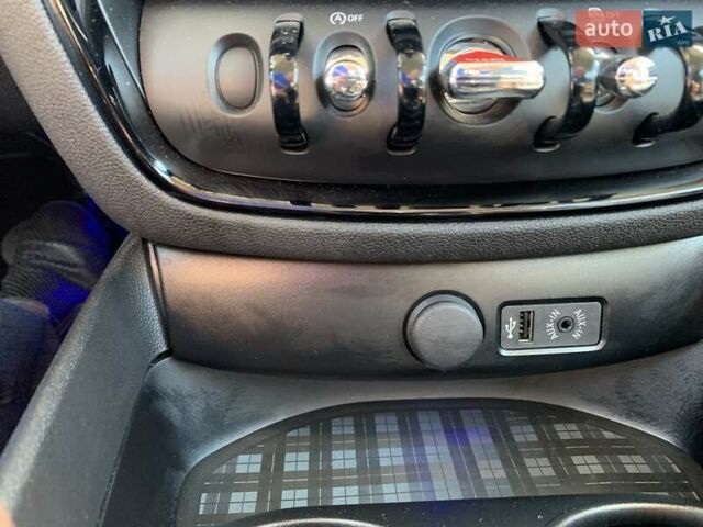 Черный Мини Клабмен, объемом двигателя 1.5 л и пробегом 56 тыс. км за 15100 $, фото 101 на Automoto.ua