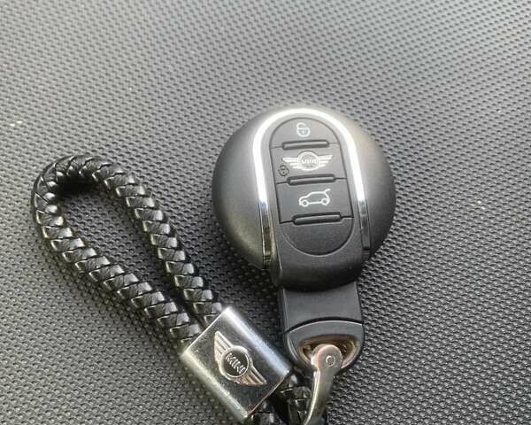 Черный Мини Клабмен, объемом двигателя 1.5 л и пробегом 59 тыс. км за 13700 $, фото 32 на Automoto.ua