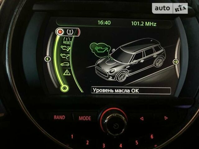 Чорний Міні Clubman, об'ємом двигуна 1.5 л та пробігом 49 тис. км за 16100 $, фото 24 на Automoto.ua