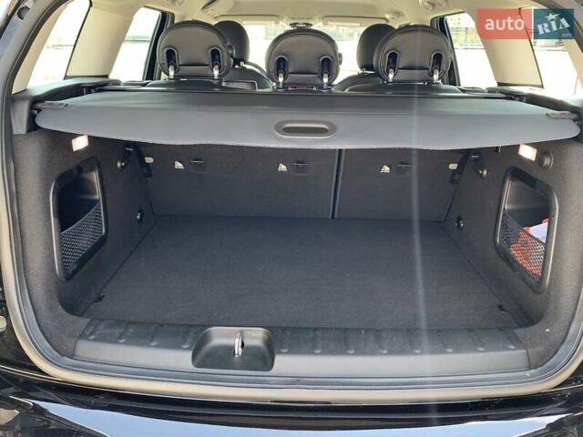 Черный Мини Клабмен, объемом двигателя 1.5 л и пробегом 56 тыс. км за 15100 $, фото 93 на Automoto.ua