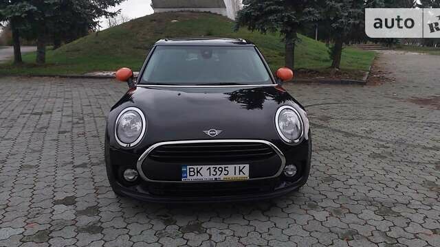 Чорний Міні Clubman, об'ємом двигуна 1.5 л та пробігом 191 тис. км за 12200 $, фото 2 на Automoto.ua