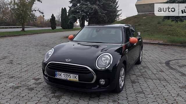 Чорний Міні Clubman, об'ємом двигуна 1.5 л та пробігом 191 тис. км за 12200 $, фото 1 на Automoto.ua