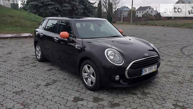 Чорний Міні Clubman, об'ємом двигуна 1.5 л та пробігом 191 тис. км за 12200 $, фото 3 на Automoto.ua