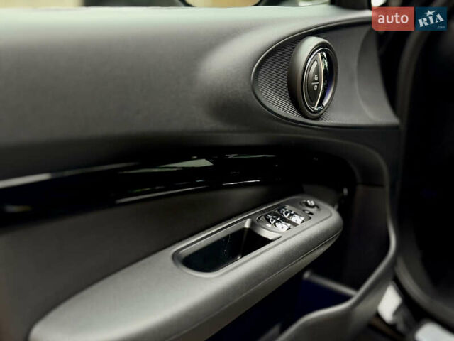 Черный Мини Клабмен, объемом двигателя 2 л и пробегом 65 тыс. км за 24500 $, фото 17 на Automoto.ua