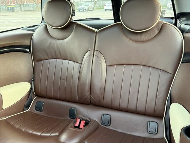 Коричневый Мини Клабмен, объемом двигателя 1.6 л и пробегом 282 тыс. км за 8100 $, фото 8 на Automoto.ua