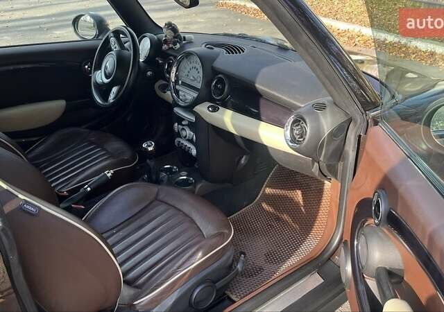 Коричневый Мини Клабмен, объемом двигателя 1.6 л и пробегом 170 тыс. км за 6500 $, фото 3 на Automoto.ua