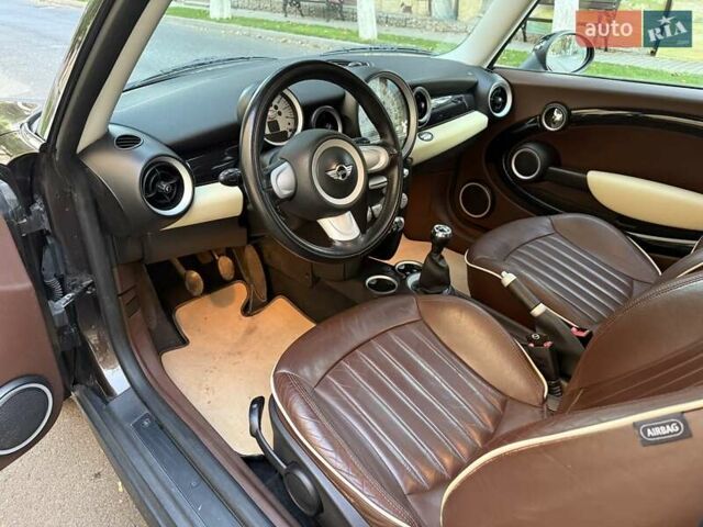 Коричневый Мини Клабмен, объемом двигателя 1.6 л и пробегом 220 тыс. км за 6700 $, фото 8 на Automoto.ua