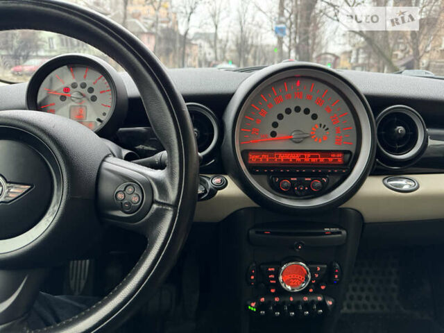 Коричневий Міні Clubman, об'ємом двигуна 1.6 л та пробігом 210 тис. км за 8888 $, фото 2 на Automoto.ua