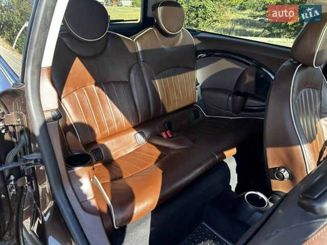 Коричневый Мини Клабмен, объемом двигателя 1.6 л и пробегом 103 тыс. км за 9500 $, фото 11 на Automoto.ua