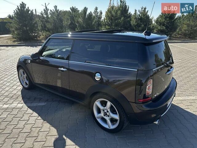 Коричневый Мини Клабмен, объемом двигателя 1.6 л и пробегом 103 тыс. км за 9500 $, фото 24 на Automoto.ua
