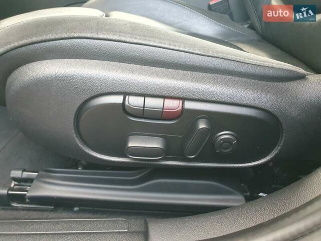 Коричневий Міні Клубмен, об'ємом двигуна 2 л та пробігом 85 тис. км за 16999 $, фото 62 на Automoto.ua