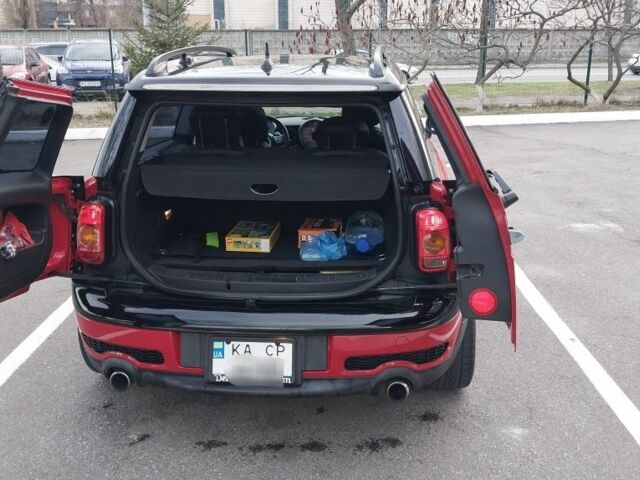 Мини Клабмен 2009 в Киеве на Automoto.ua Красный Мини Клабмен, объемом двигателя 0 л и пробегом 153 тыс. км за 8000 $, фото 2 на Automoto.ua