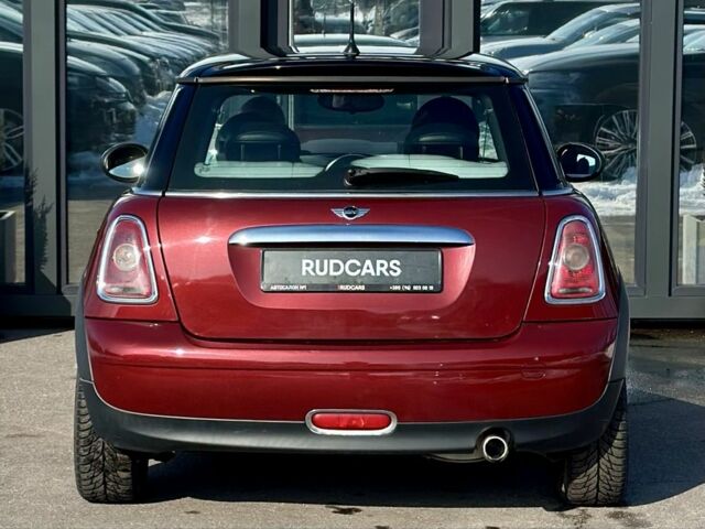 Червоний Міні Клубмен, об'ємом двигуна 1.6 л та пробігом 190 тис. км за 6899 $, фото 4 на Automoto.ua