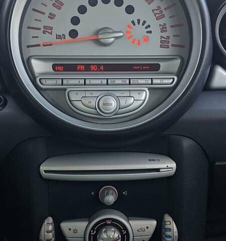 Красный Мини Клабмен, объемом двигателя 1.56 л и пробегом 235 тыс. км за 7800 $, фото 8 на Automoto.ua