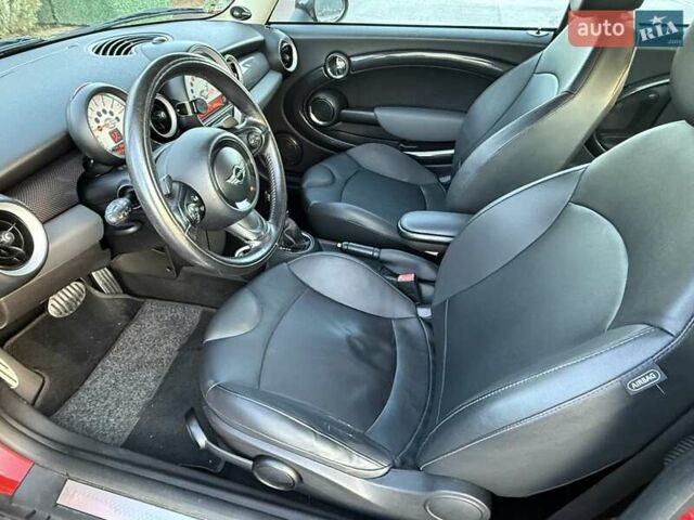 Червоний Міні Клубмен, об'ємом двигуна 1.6 л та пробігом 154 тис. км за 9200 $, фото 42 на Automoto.ua