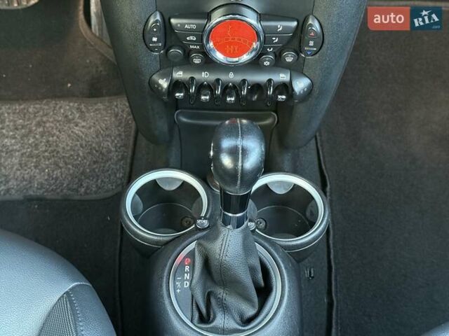 Червоний Міні Клубмен, об'ємом двигуна 1.6 л та пробігом 154 тис. км за 9200 $, фото 69 на Automoto.ua