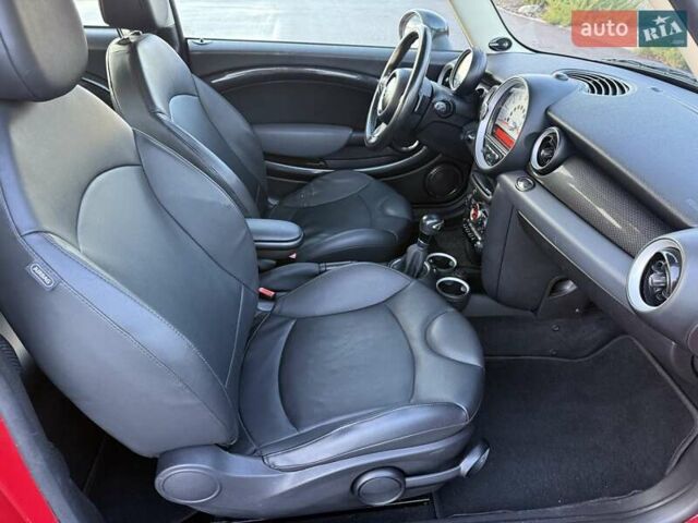 Червоний Міні Клубмен, об'ємом двигуна 1.6 л та пробігом 154 тис. км за 9200 $, фото 51 на Automoto.ua