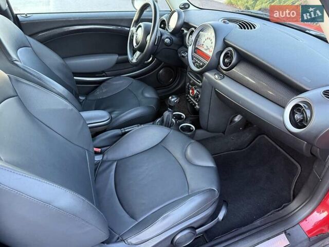 Червоний Міні Клубмен, об'ємом двигуна 1.6 л та пробігом 154 тис. км за 9200 $, фото 52 на Automoto.ua