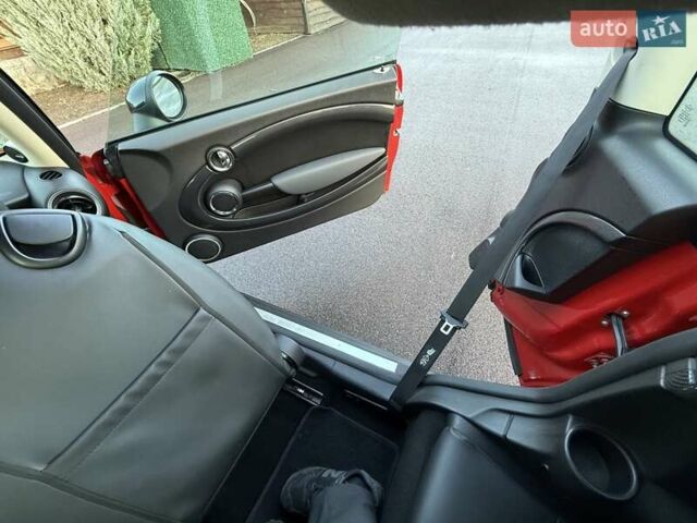 Червоний Міні Клубмен, об'ємом двигуна 1.6 л та пробігом 154 тис. км за 9200 $, фото 71 на Automoto.ua