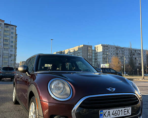 Красный Мини Клабмен, объемом двигателя 1.5 л и пробегом 161 тыс. км за 11900 $, фото 2 на Automoto.ua