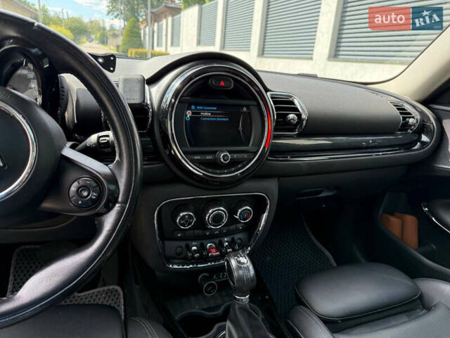 Красный Мини Клабмен, объемом двигателя 2 л и пробегом 237 тыс. км за 16100 $, фото 6 на Automoto.ua