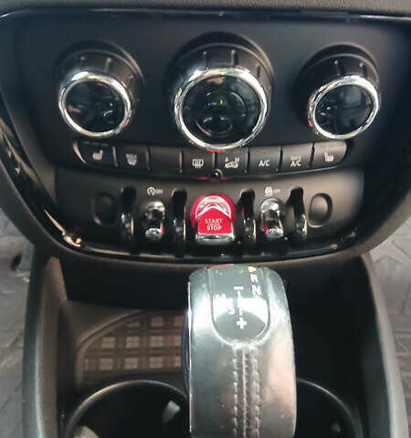 Червоний Міні Клубмен, об'ємом двигуна 2 л та пробігом 112 тис. км за 14200 $, фото 10 на Automoto.ua