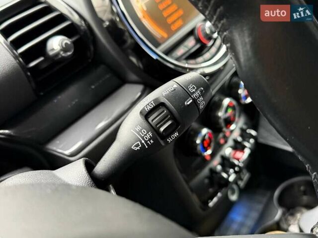 Красный Мини Клабмен, объемом двигателя 1.5 л и пробегом 152 тыс. км за 11290 $, фото 16 на Automoto.ua