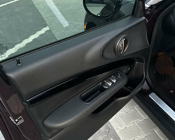 Червоний Міні Клубмен, об'ємом двигуна 2 л та пробігом 79 тис. км за 16900 $, фото 48 на Automoto.ua
