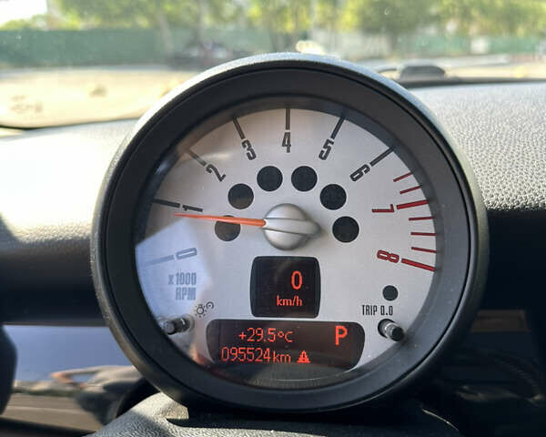 Міні Клубмен, об'ємом двигуна 1.6 л та пробігом 96 тис. км за 10500 $, фото 10 на Automoto.ua