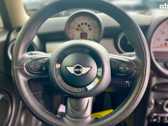 Міні Клубмен, об'ємом двигуна 1.6 л та пробігом 200 тис. км за 9500 $, фото 15 на Automoto.ua